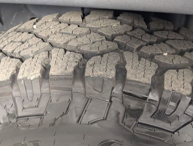 Used 2015 Jeep Wrangler Sport image 9