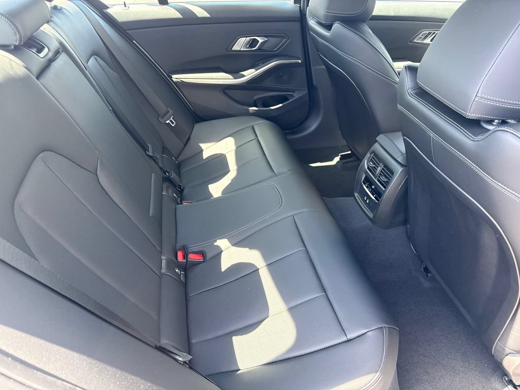 New 2026 BMW 330i Sedan w/ M Sport Package RWD image 15