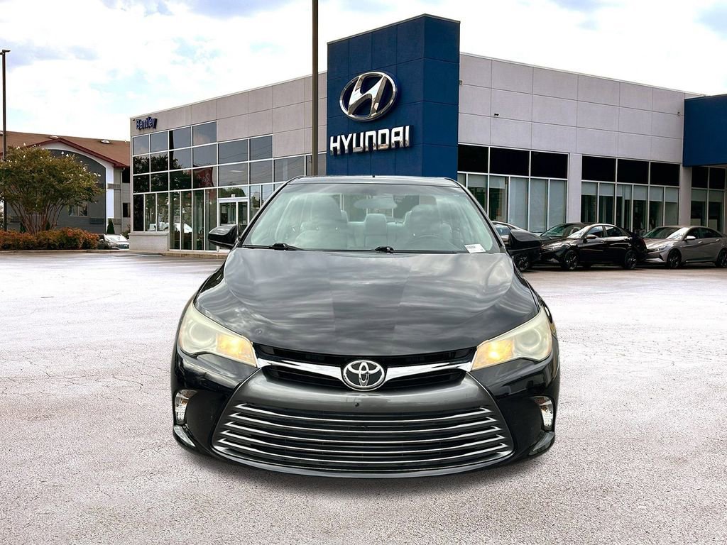 Used 2016 Toyota Camry LE image 8