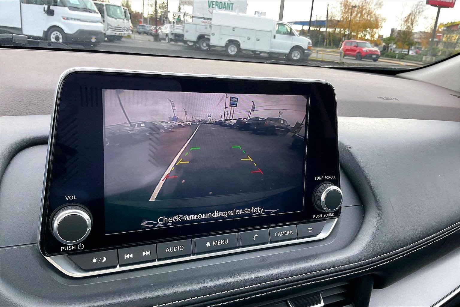 Used 2023 Nissan Rogue SV image 20