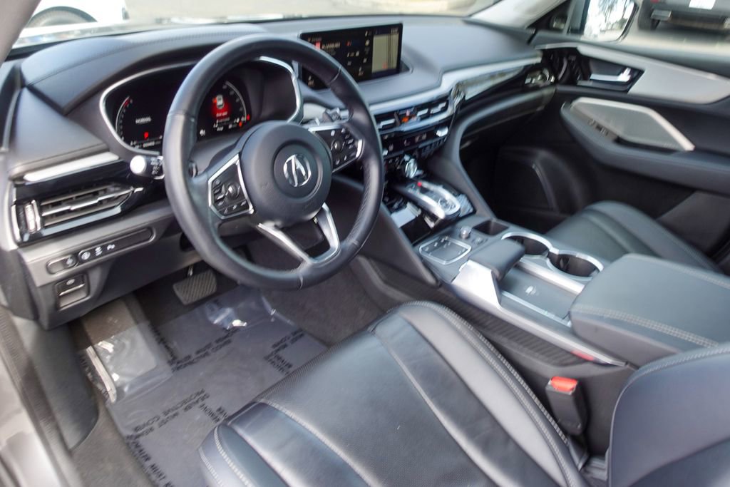 Used 2023 Acura MDX SH-AWD w/ Technology Package image 11