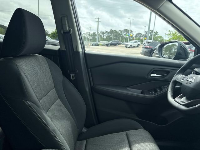 New 2026 Nissan Rogue SV FWD image 12