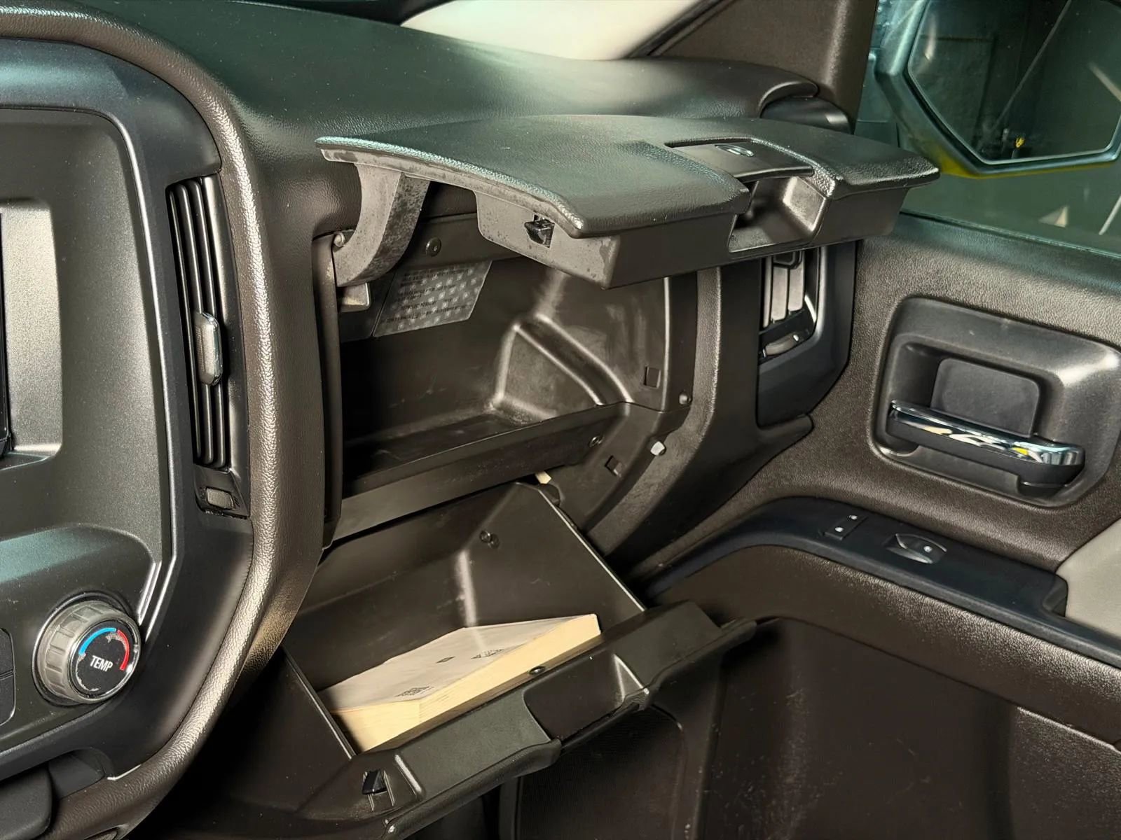 Used 2017 GMC Sierra 1500 2WD Regular Cab image 18