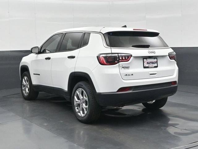 Used 2025 Jeep Compass Sport AWD/4WD image 24
