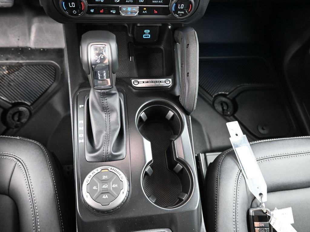 New 2025 Ford Bronco Badlands image 32