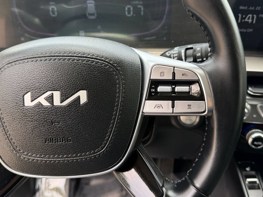 Certified 2024 Kia Telluride S w/ S Sunroof Package FWD image 19