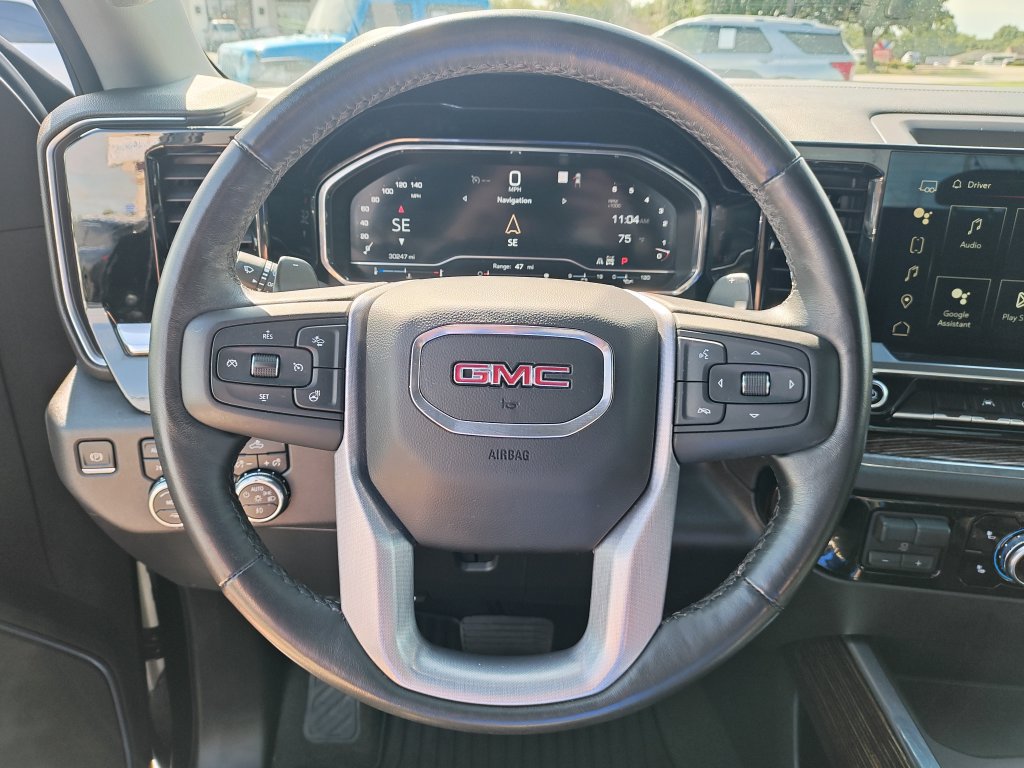 Used 2023 GMC Sierra 1500 Elevation w/ X31 Off-Road Package AWD/4WD image 17