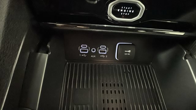 New 2026 Jeep Grand Cherokee Altitude AWD/4WD image 28