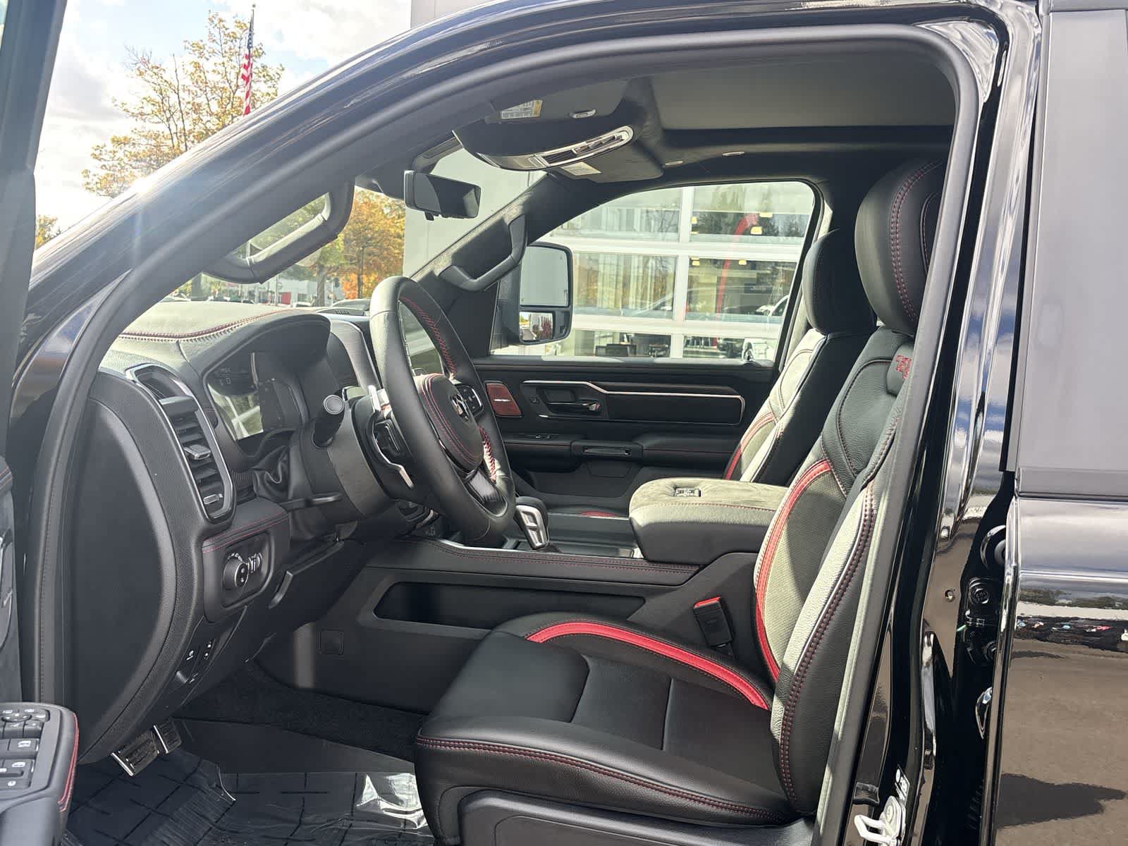 New 2027 RAM 1500 4x4 Crew Cab image 15