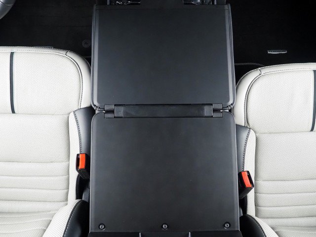 Used 2024 Ford F150 Lightning Platinum AWD/4WD image 28