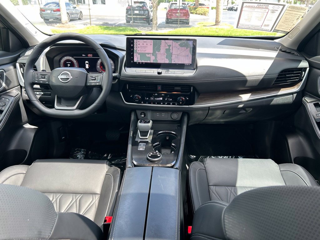 Certified 2026 Nissan Rogue Platinum w/ Platinum Premium Package AWD/4WD image 12