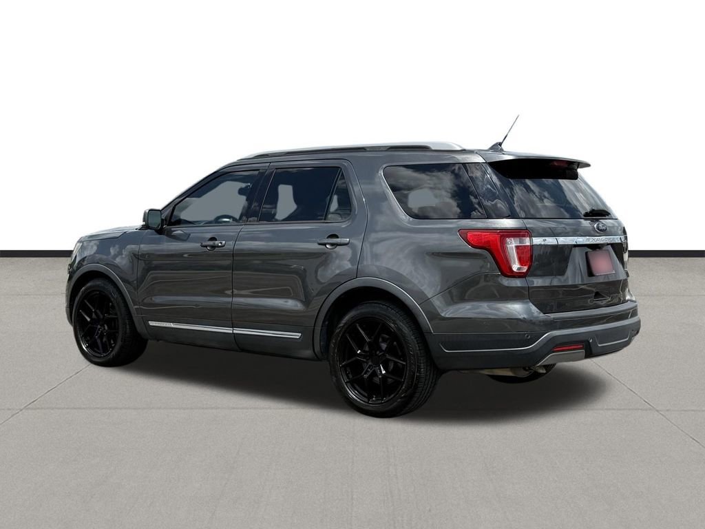 Used 2019 Ford Explorer XLT w/ Equipment Group 202A FWD image 7