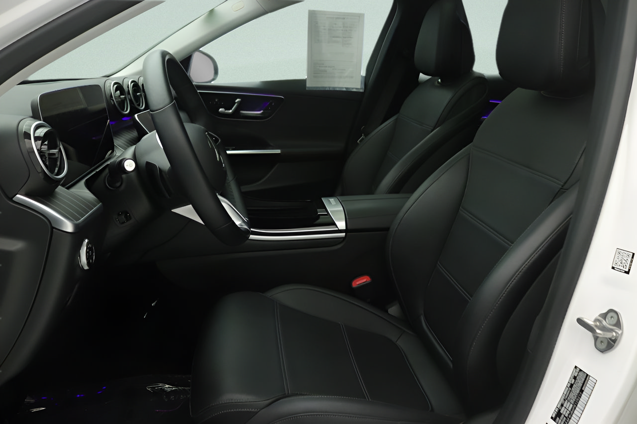Used 2023 Mercedes-Benz C 300 Sedan image 30