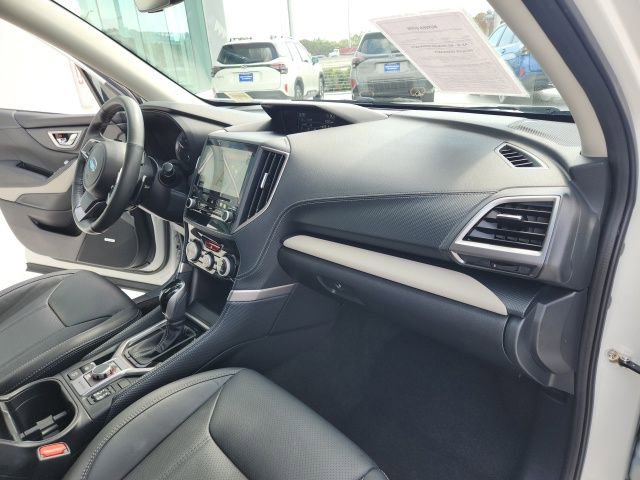 Used 2023 Subaru Forester Limited image 28