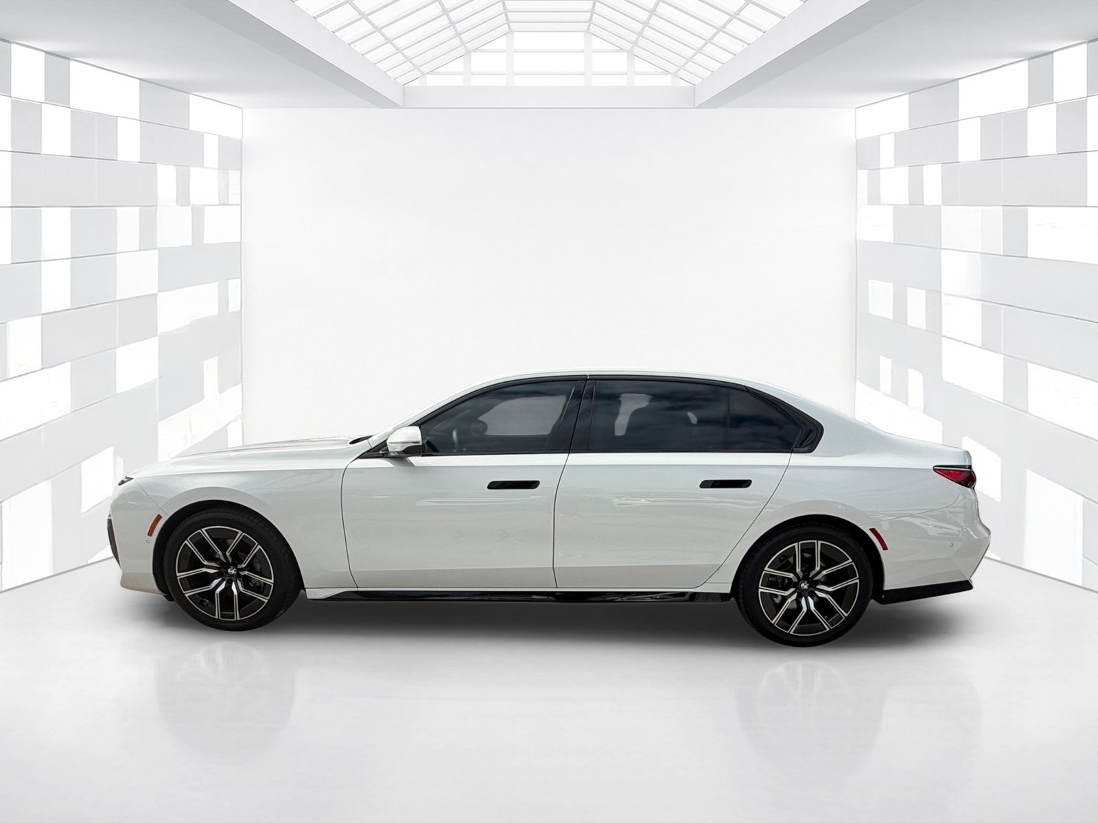 Used 2026 BMW 740i w/ Premium Package RWD image 4