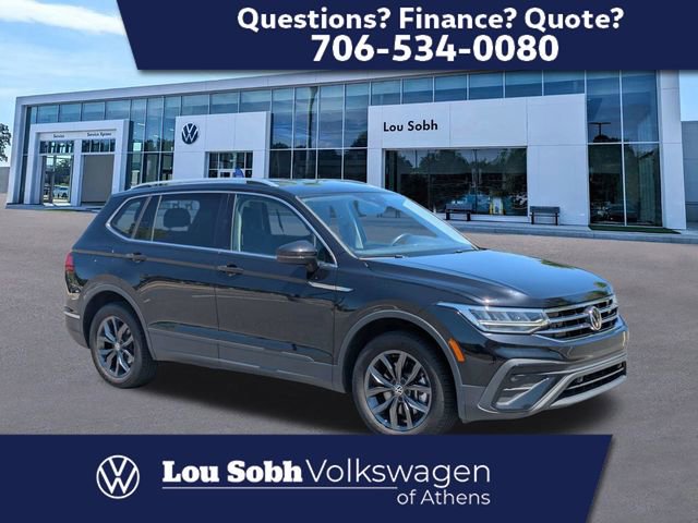 Used 2023 Volkswagen Tiguan SE FWD image 1