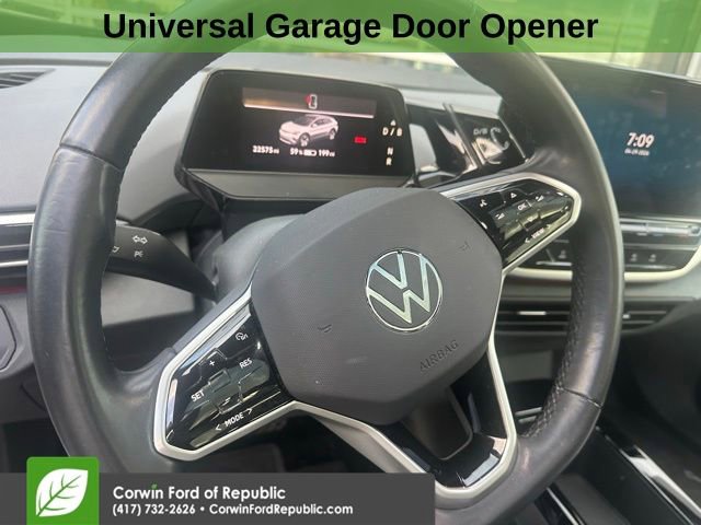 Used 2022 Volkswagen ID.4 Pro S RWD image 9