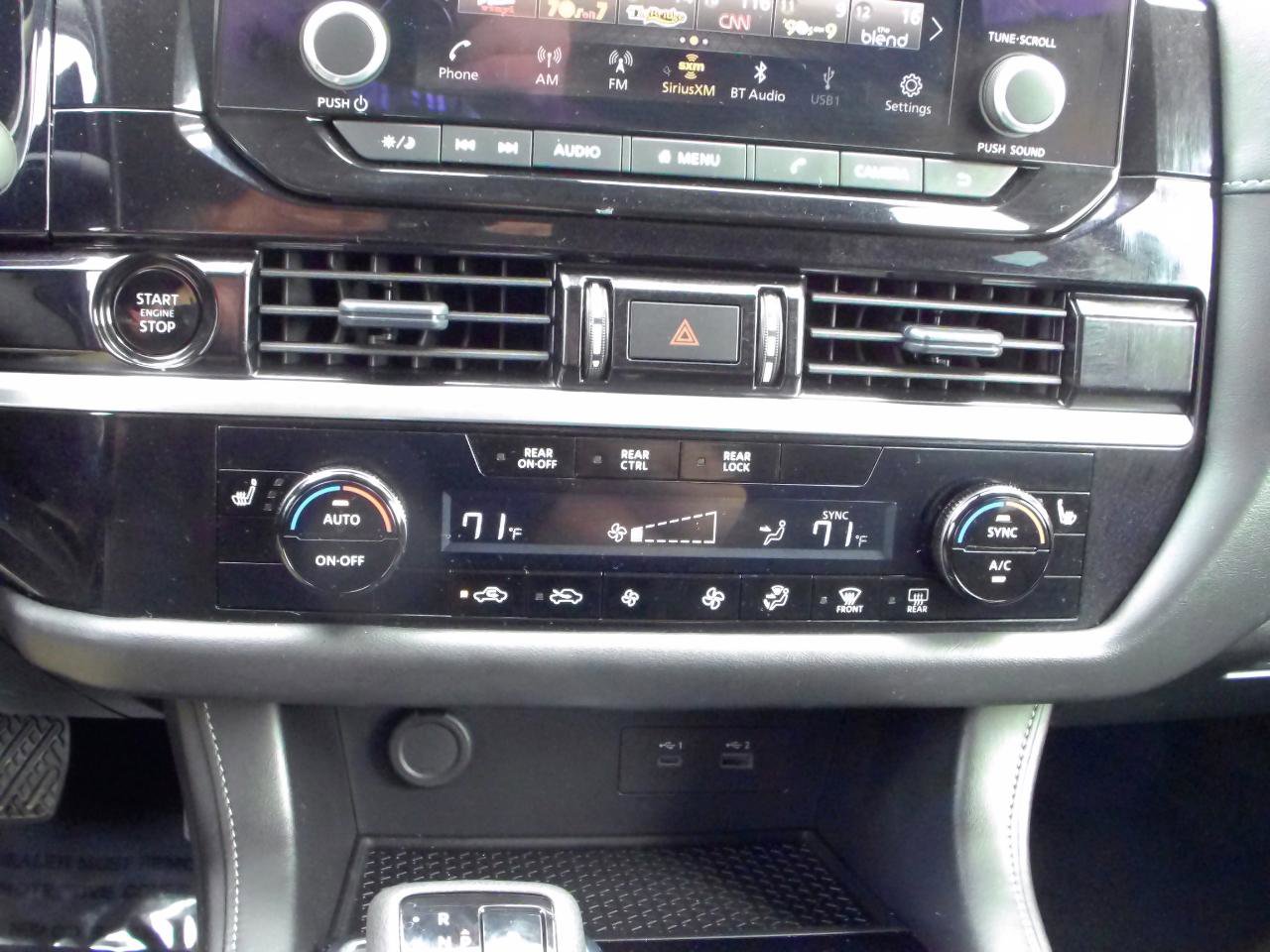 Used 2025 Nissan Pathfinder SV AWD/4WD image 23
