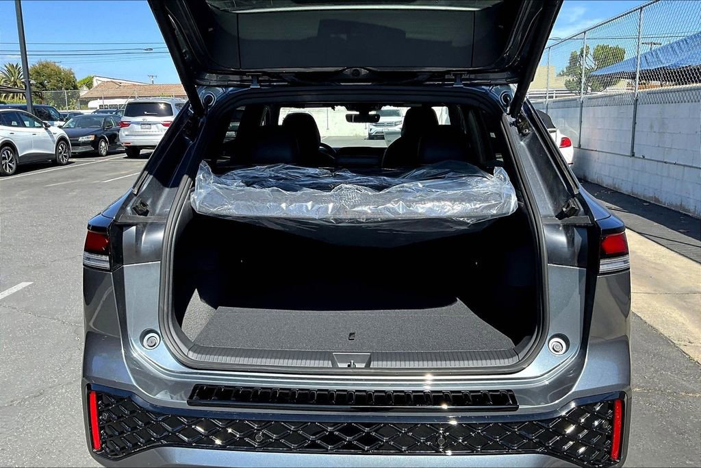 New 2026 Volkswagen Tiguan SE R-Line AWD/4WD image 25