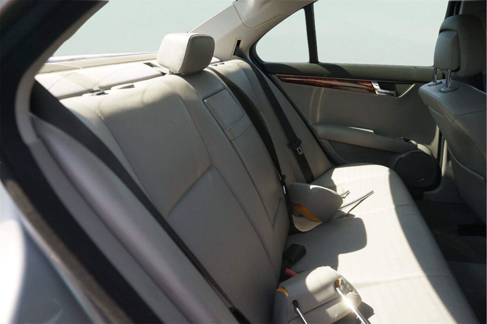 Used 2008 Mercedes-Benz C 300 Sedan image 17