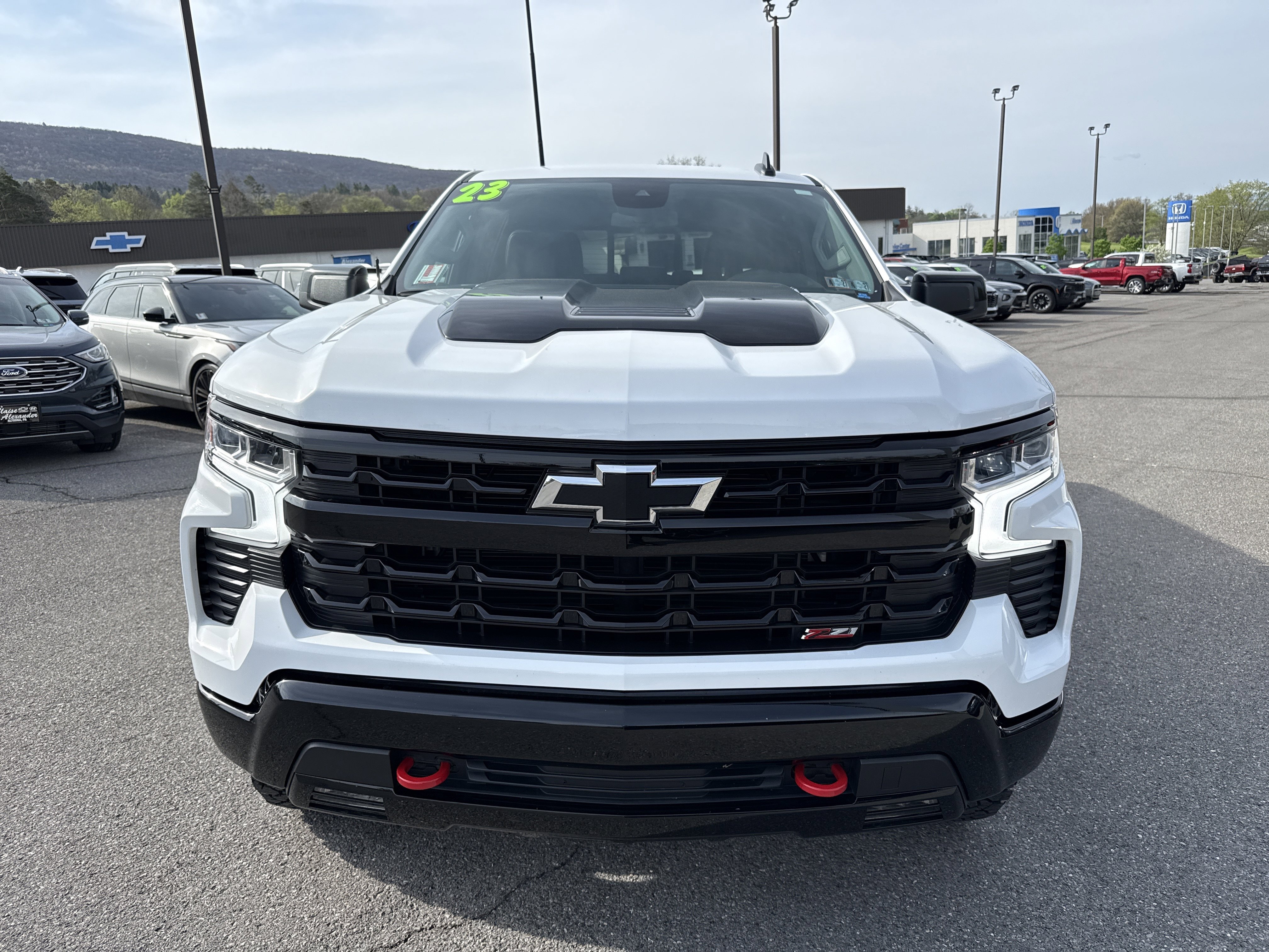 Used 2023 Chevrolet Silverado 1500 LT Trail Boss w/ Convenience Package II image 13