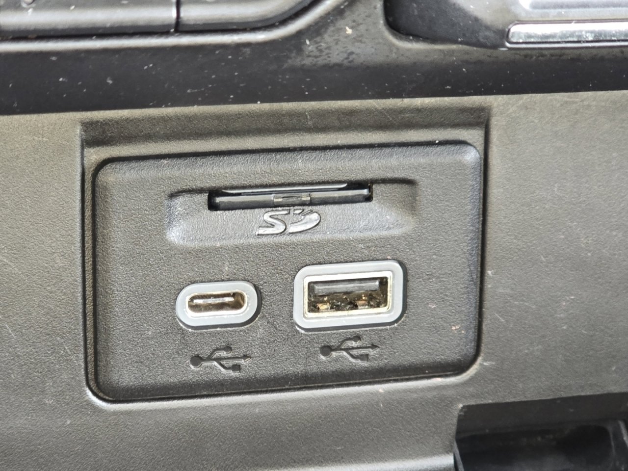 Used 2021 Chevrolet Tahoe Premier image 9