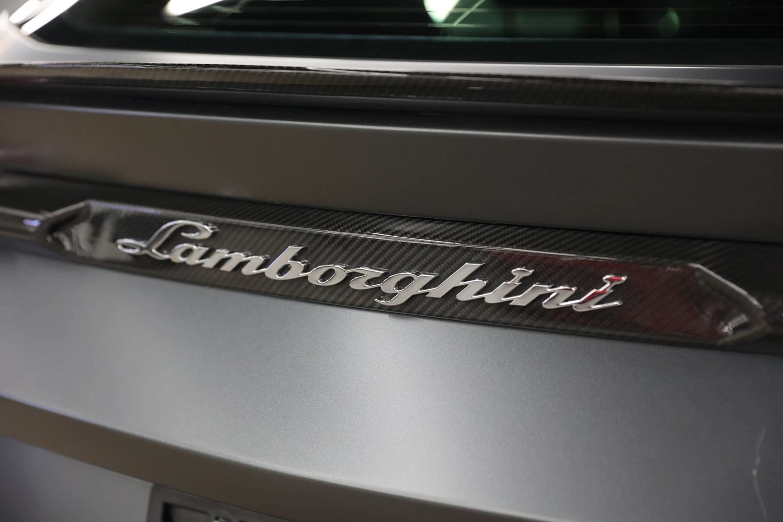 Used 2020 Lamborghini Urus AWD/4WD image 24