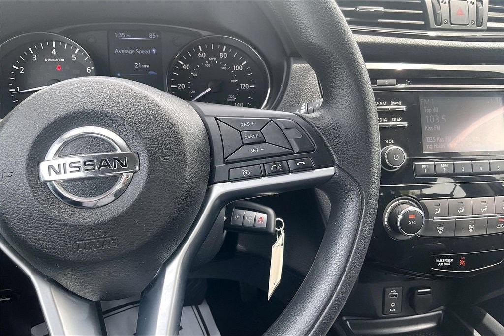 Used 2017 Nissan Rogue S AWD/4WD image 22