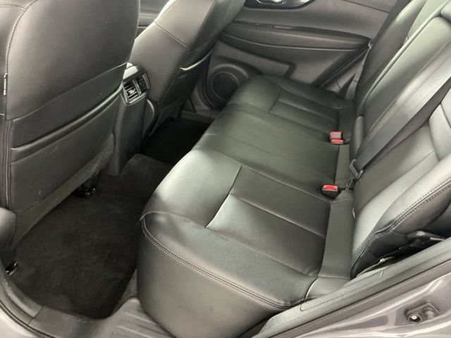 Used 2018 Nissan Rogue SL AWD/4WD image 10