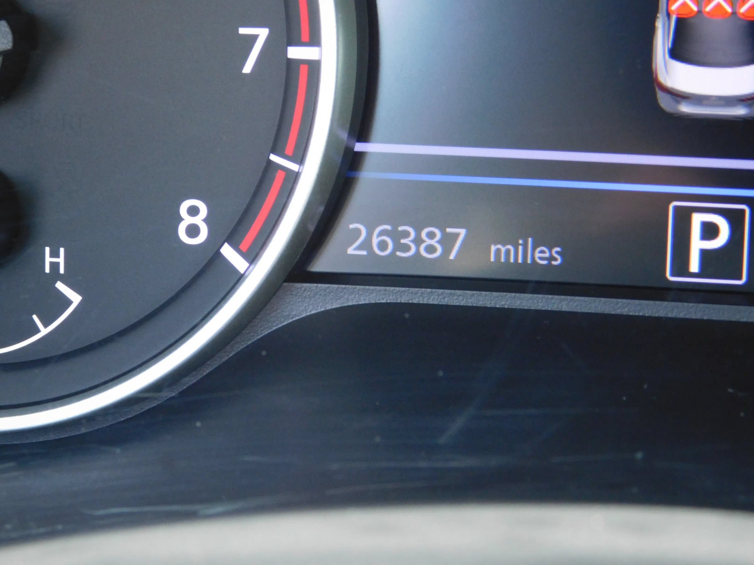 Used 2025 Nissan Sentra SV FWD image 21
