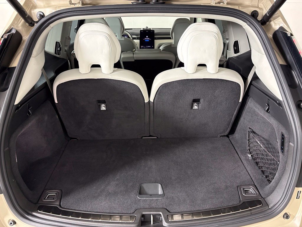 Used 2025 Volvo EX90 Ultra AWD/4WD image 38