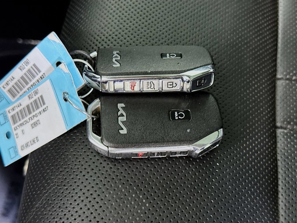 Used 2023 Kia Sorento SX AWD/4WD image 36