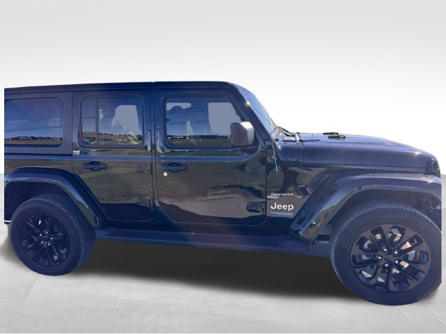 Used 2022 Jeep Wrangler Unlimited Sahara w/ Cold Weather Group AWD/4WD image 24