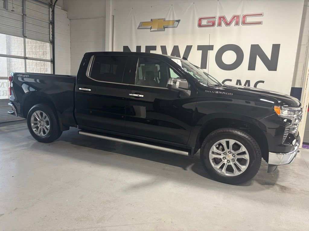 New 2025 Chevrolet Silverado 1500 LTZ w/ Technology Package image 31
