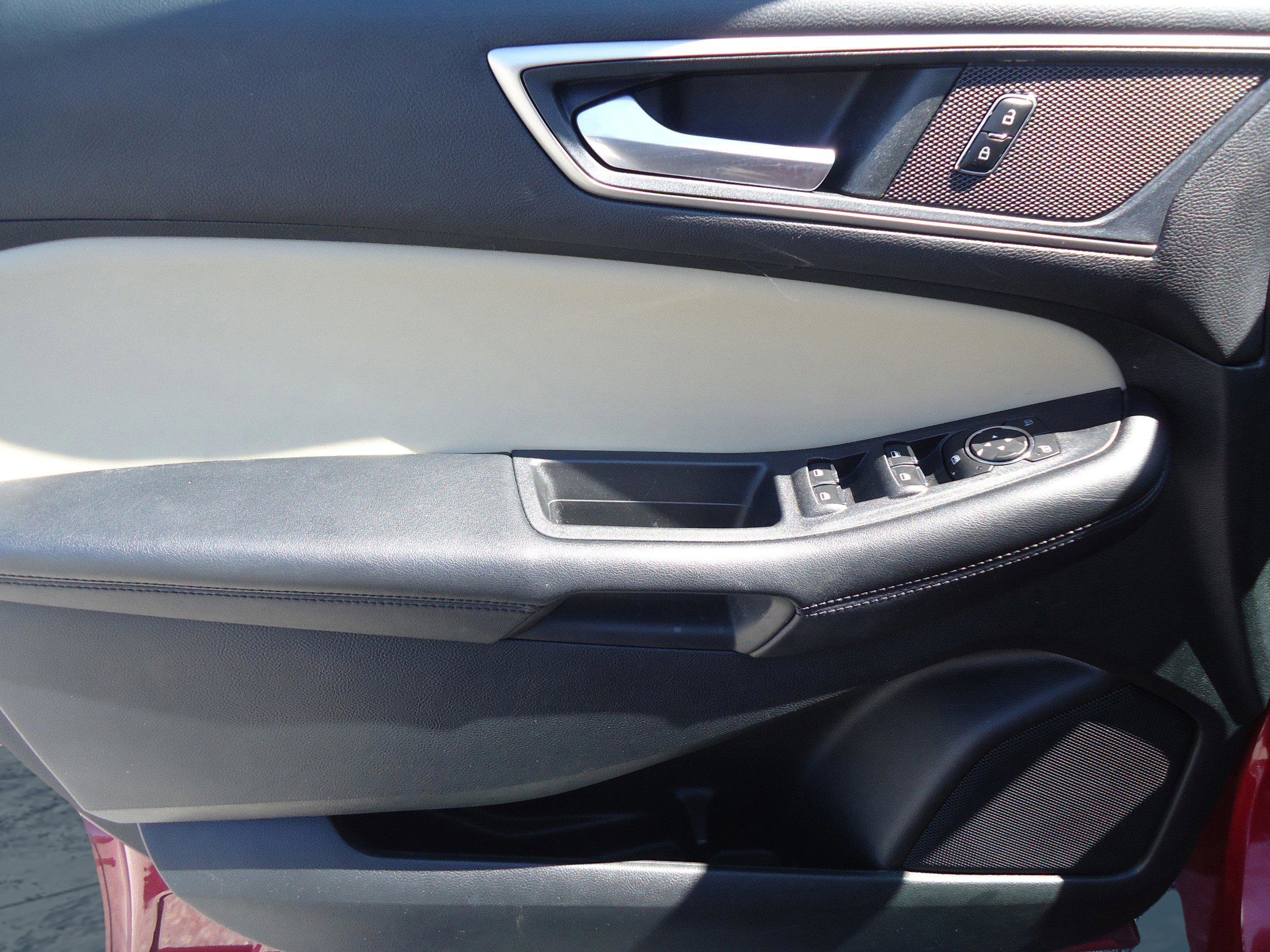 Used 2022 Ford Edge SEL w/ Convenience Package image 21