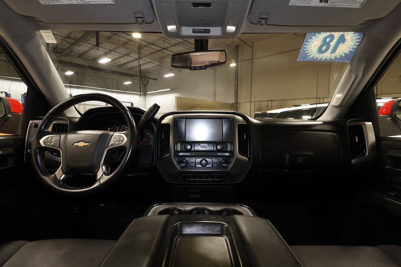 Used 2018 Chevrolet Silverado 1500 LT w/ All Star Edition image 27