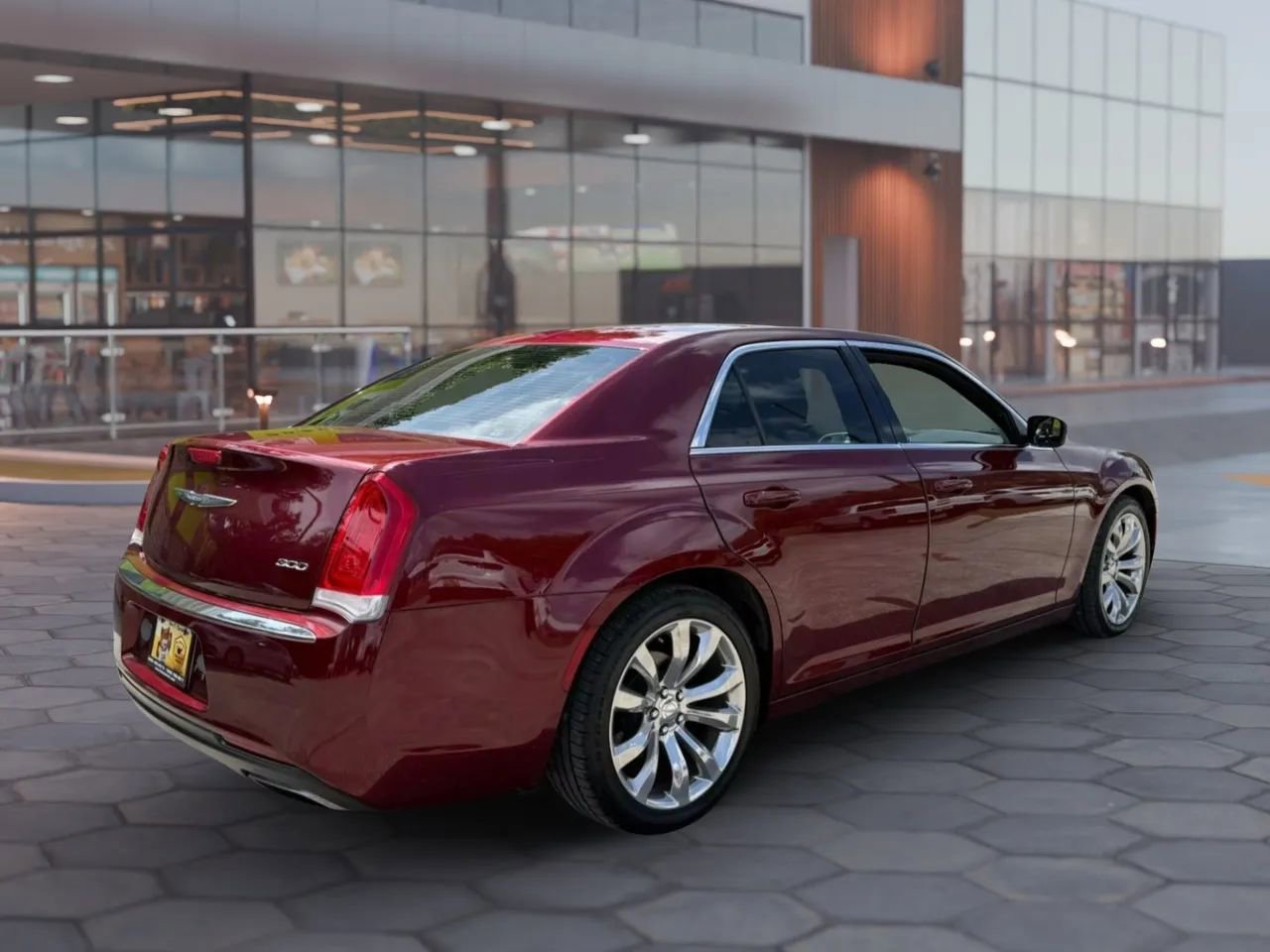 Used 2017 Chrysler 300 Limited image 7