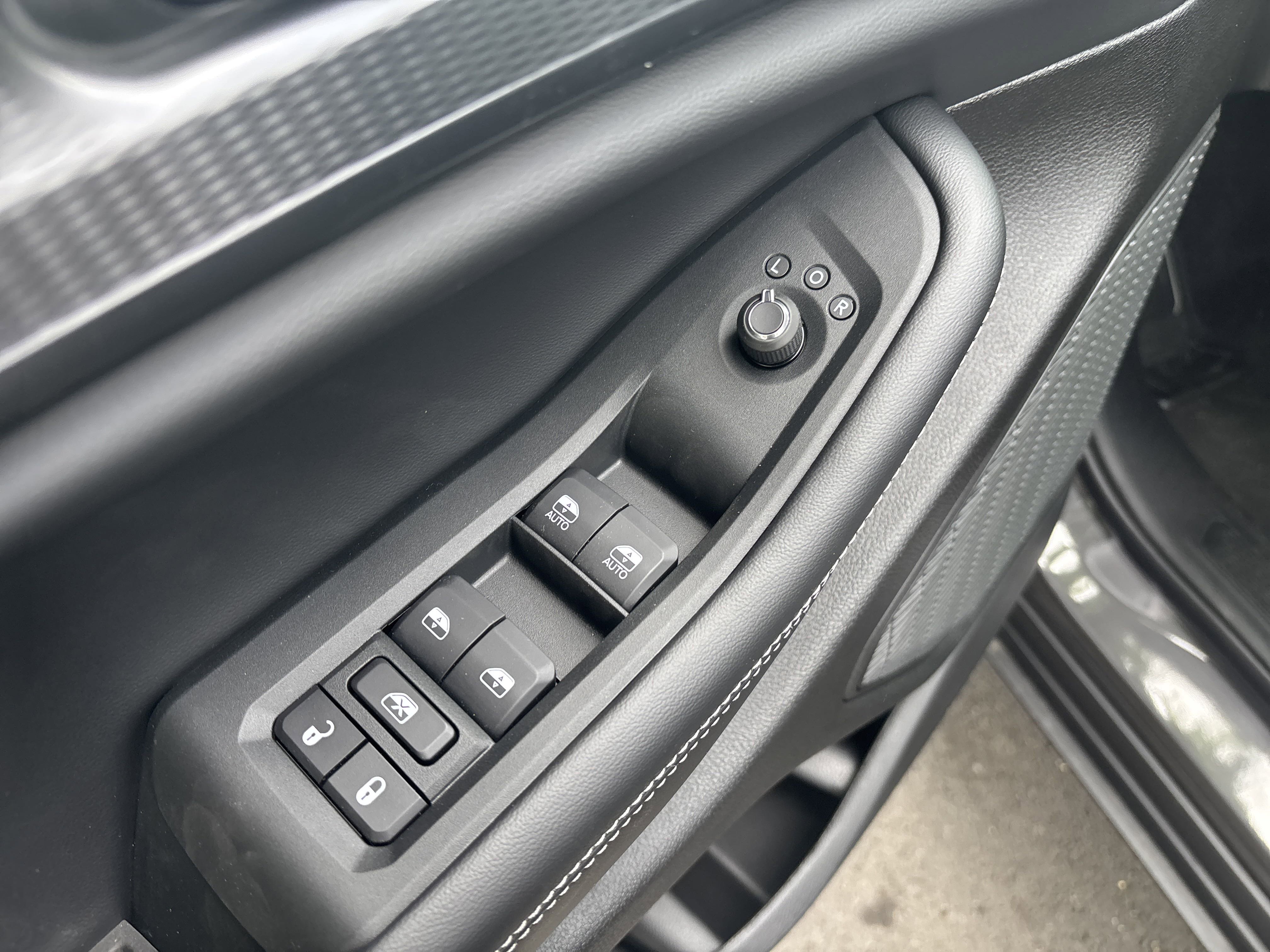 New 2025 Jeep Grand Cherokee L Altitude image 17