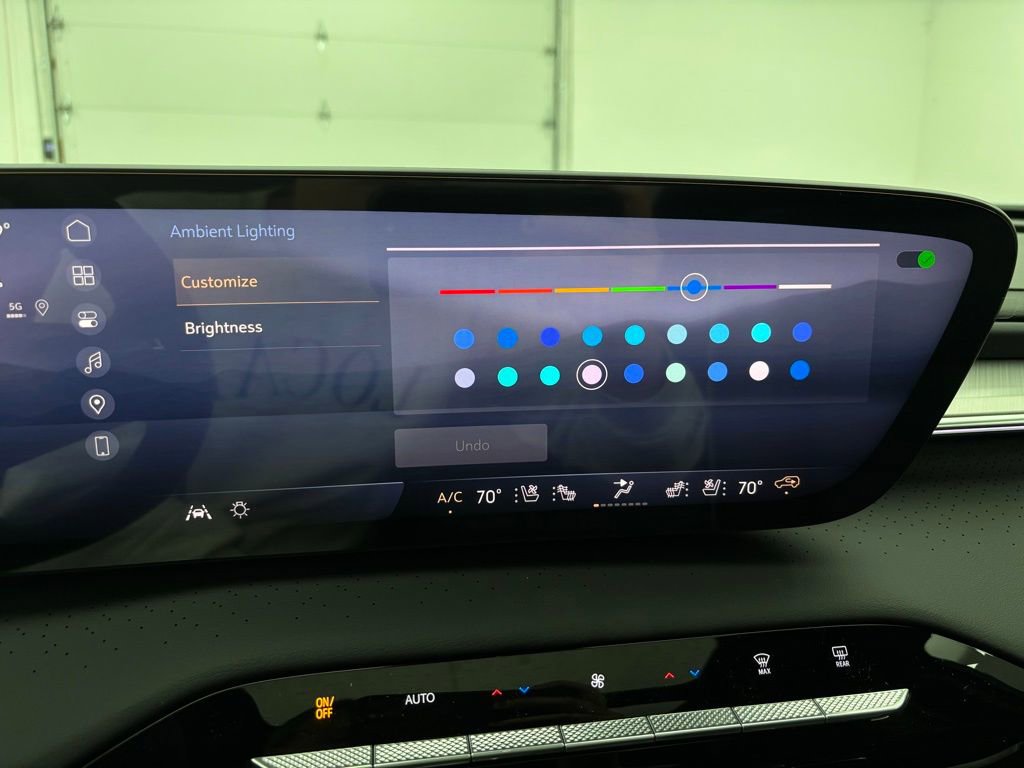 New 2026 Buick Enclave Avenir w/ Super Cruise Package image 6