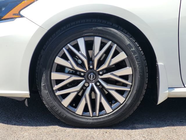Used 2023 Nissan Altima 2.5 SV FWD image 7