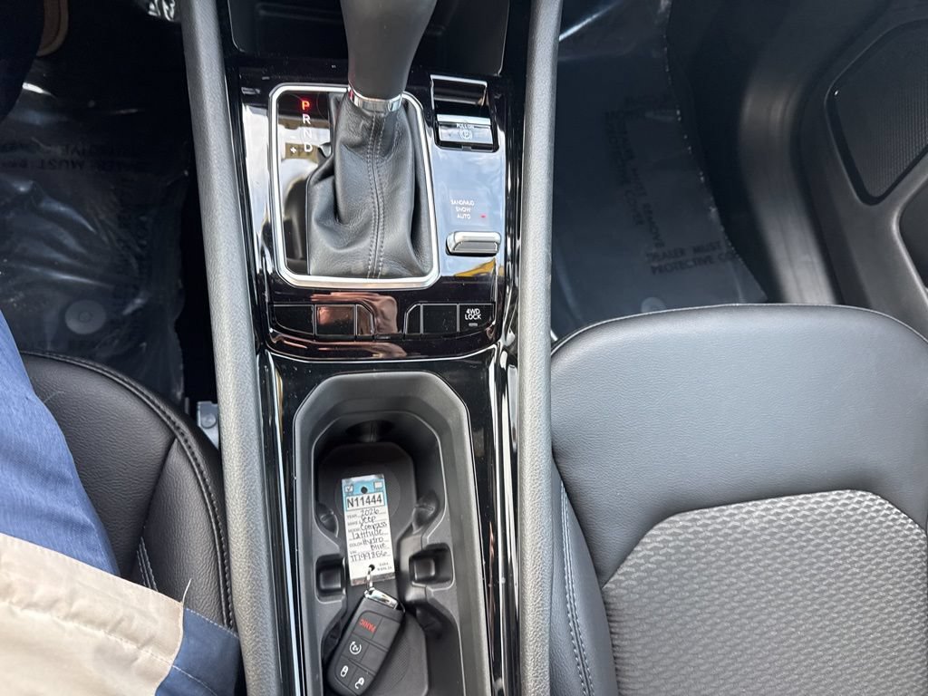New 2026 Jeep Compass Latitude AWD/4WD image 17