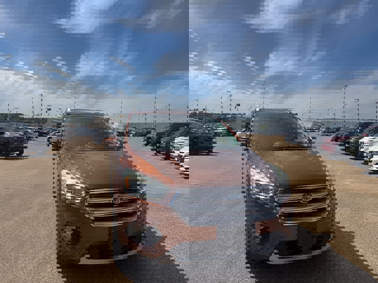 Used 2017 Ford Escape Titanium image 3