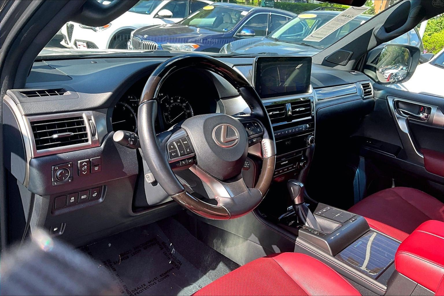 Used 2022 Lexus GX 460 Premium w/ Accessory Package AWD/4WD image 12