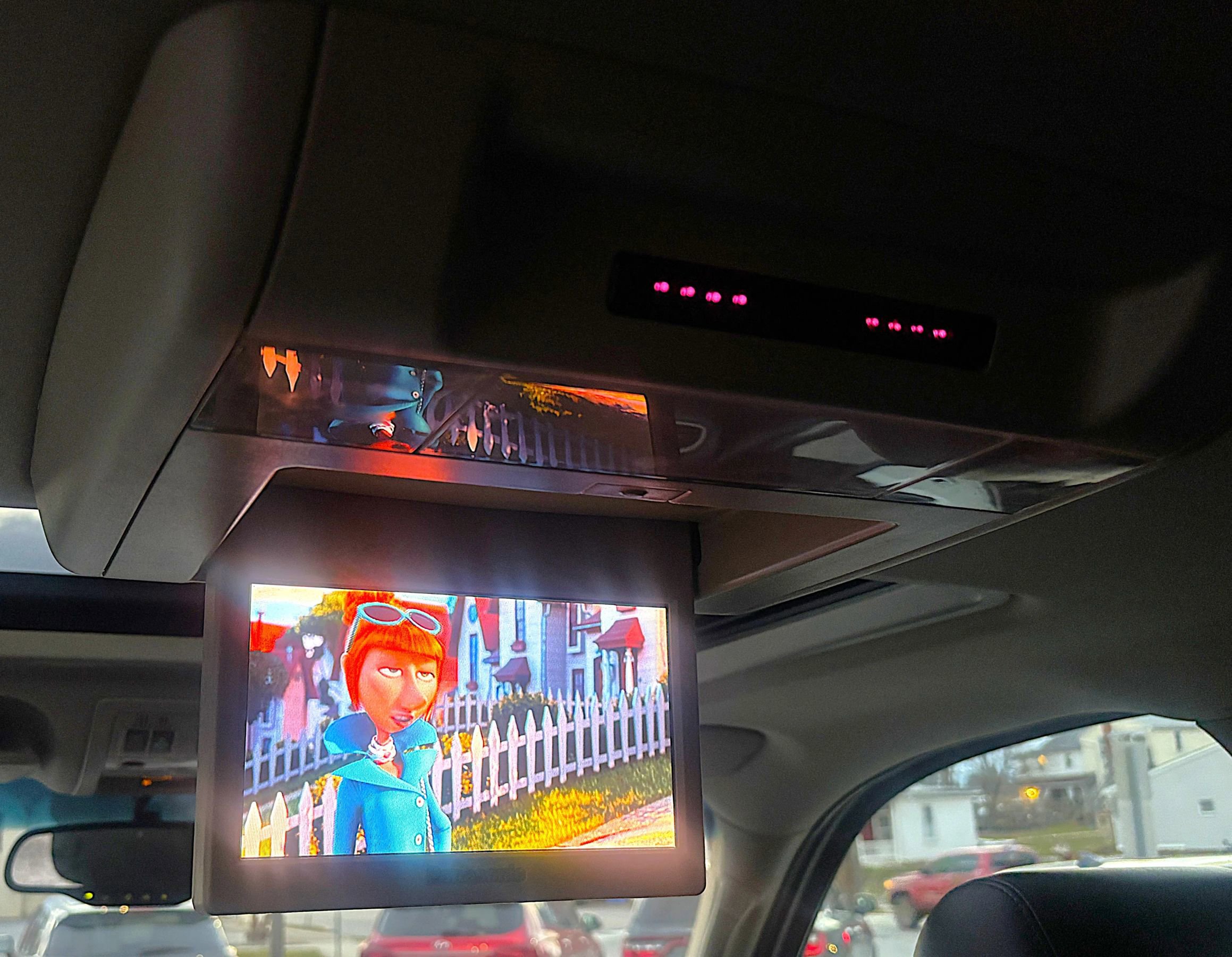 Used 2011 Chevrolet Tahoe LTZ image 12