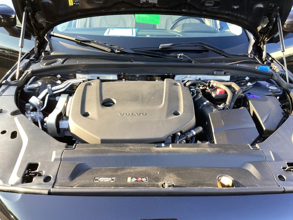 Certified 2023 Volvo V90 B6 Cross Country Plus AWD/4WD image 20