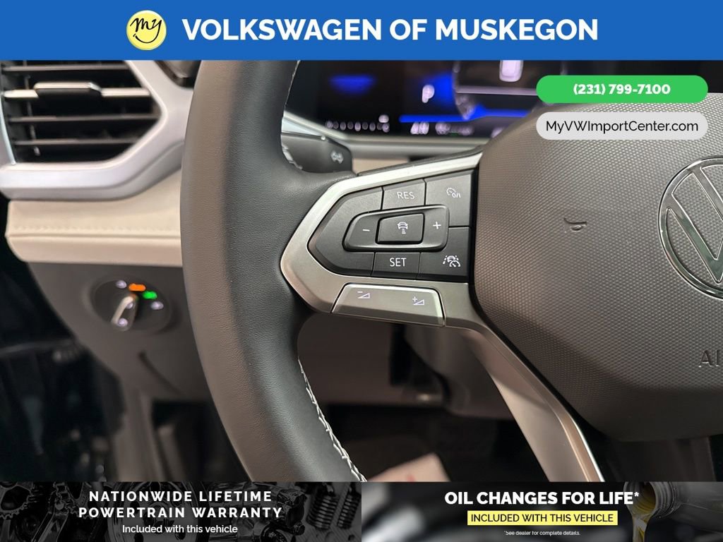 New 2026 Volkswagen Taos SE image 16