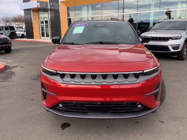 Used 2025 Jeep Wagoneer S Limited image 4