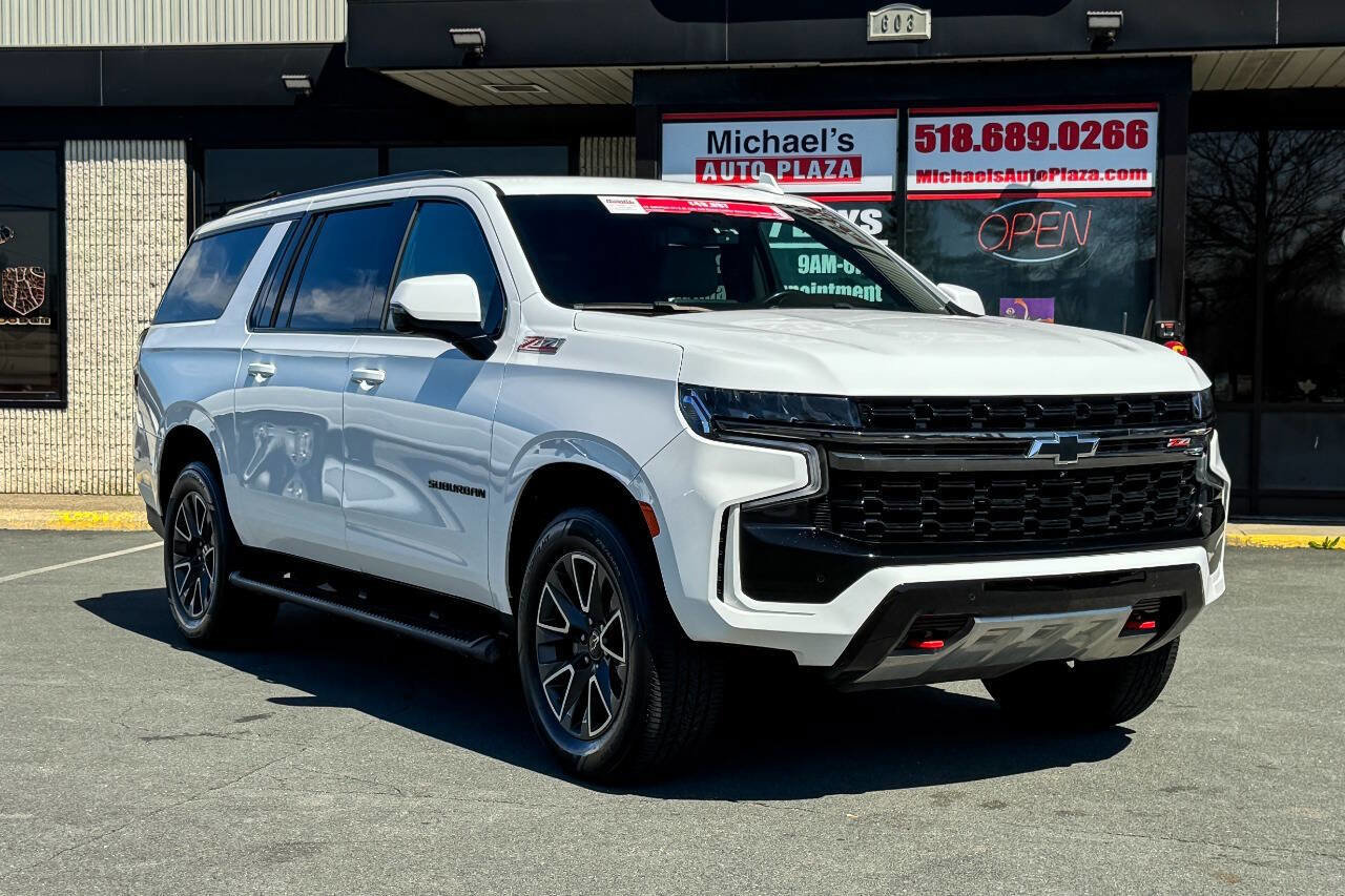 Used 2022 Chevrolet Suburban Z71 w/ Luxury Package