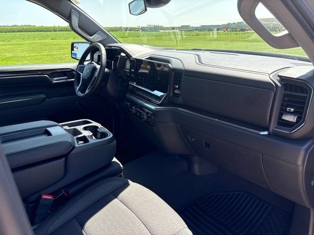 Used 2024 Chevrolet Silverado 1500 RST AWD/4WD image 23