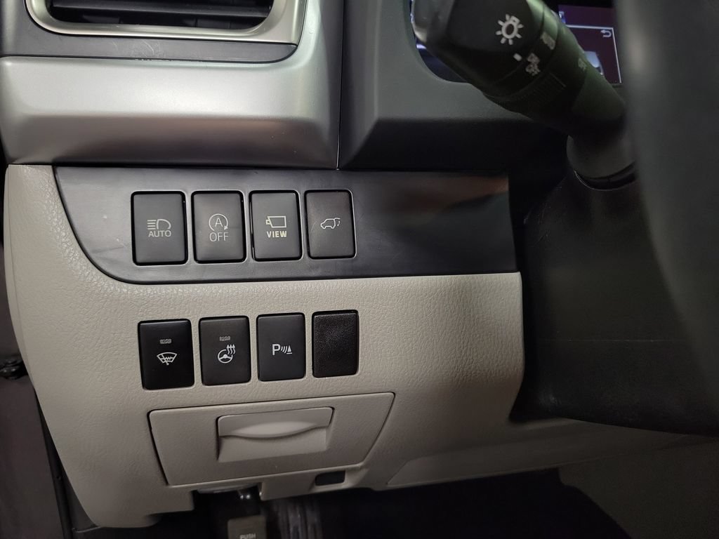 Used 2019 Toyota Highlander Limited Platinum AWD/4WD image 26